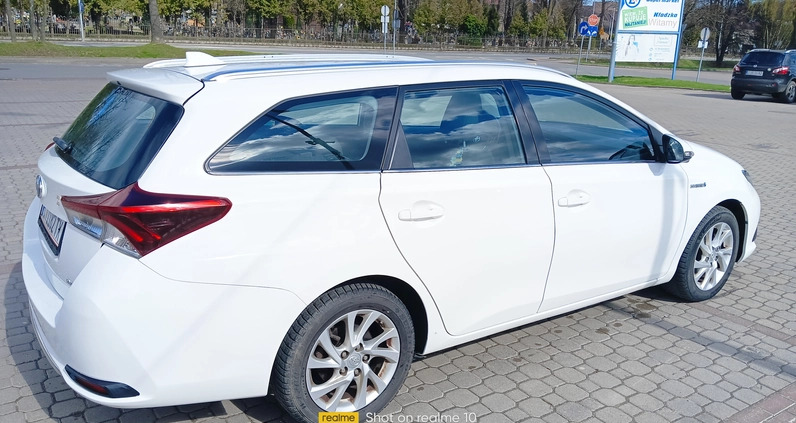 Toyota Auris cena 49900 przebieg: 158557, rok produkcji 2017 z Brok małe 154